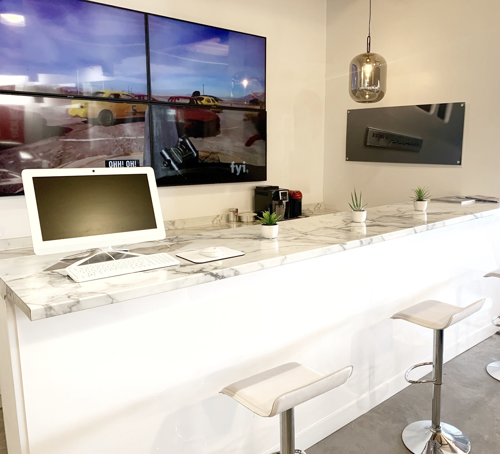 MV Agusta Newport Beach - Espresso Bar MV Agusta Newport Beach - Espresso Bar