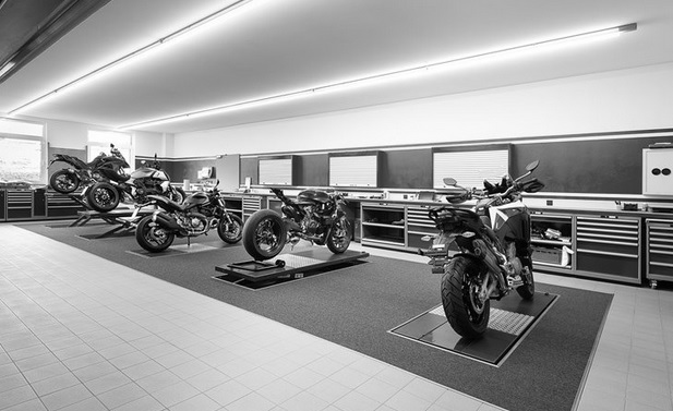 MV Agusta Newport Beach - Service MV Agusta Newport Beach - Service